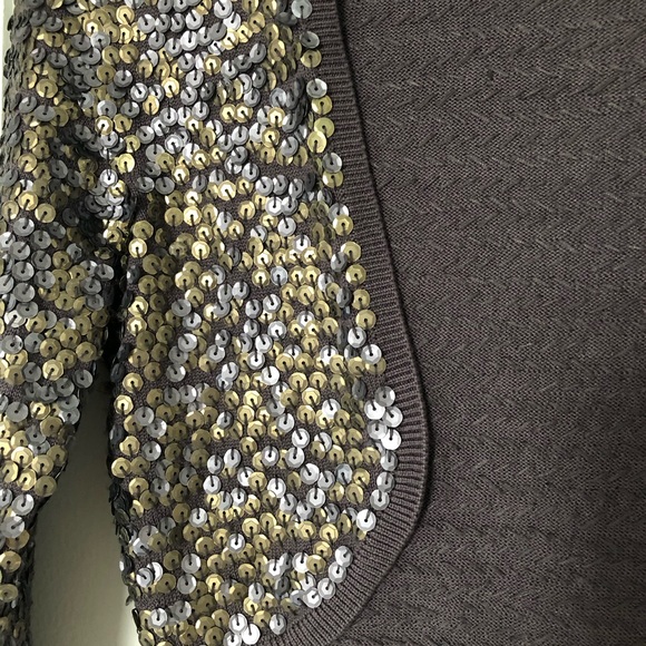 Bebe XS gray with Matt silver/gold sequin brand new cardigan - Picture 13 of 13